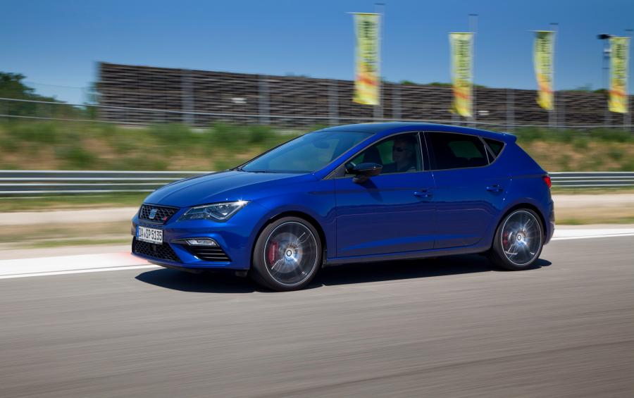  Seat Leon Cupra 300 2017 года  (WW) (фото 39 из 49)